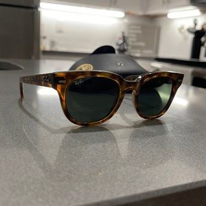 Ray-Ban Sunglasses